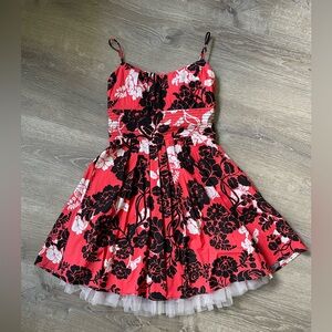 B. Darlin Short Floral Dress with tulle size 7/8